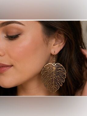5/25 ✨✨ Gold Leaf Filigree Drop Earrings - Women Jewelry